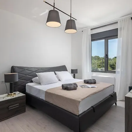 Villa New! Luxury Epic 8 - 50 M2 Pool, In Istria *