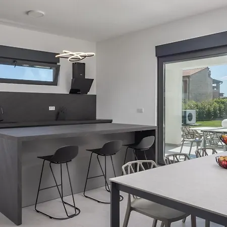 ヴィラ New! Luxury Epic 8 - 50 M2 Pool, In Istria *