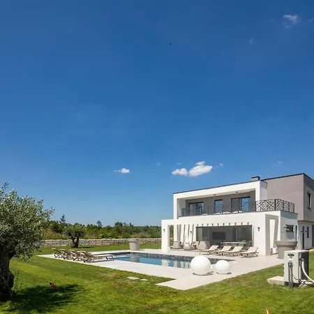 New! Luxury Epic 8 - 50 M2 Pool, In Istria * Butkovici (Istria)