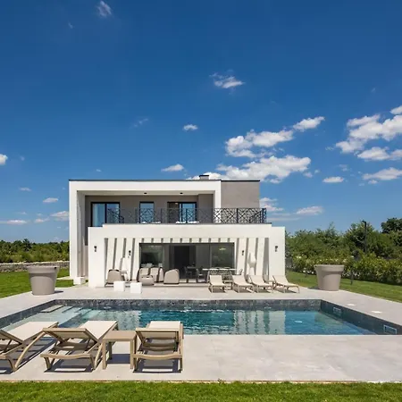 New! Luxury Epic 8 - 50 M2 Pool, In Istria Villa
