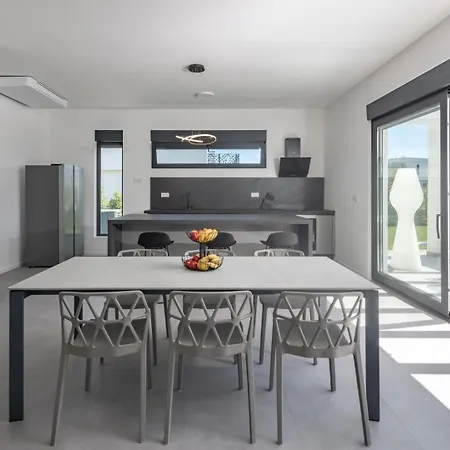 ヴィラ New! Luxury Epic 8 - 50 M2 Pool, In Istria *