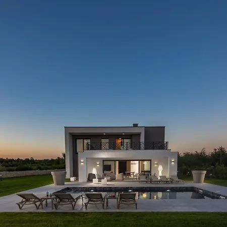 New! Luxury Epic 8 - 50 M2 Pool, In Istria *