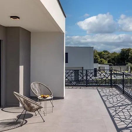 New! Luxury Lunara - 50 M2 Pool, In Istria