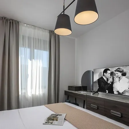 Βίλα New! Luxury Lunara - 50 M2 Pool, In Istria Butkovići